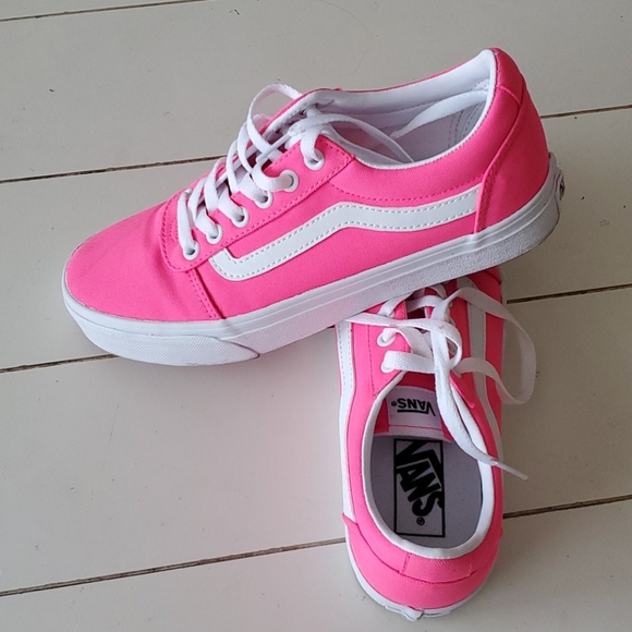 Vans Shoes - EUC Old Skool Vans